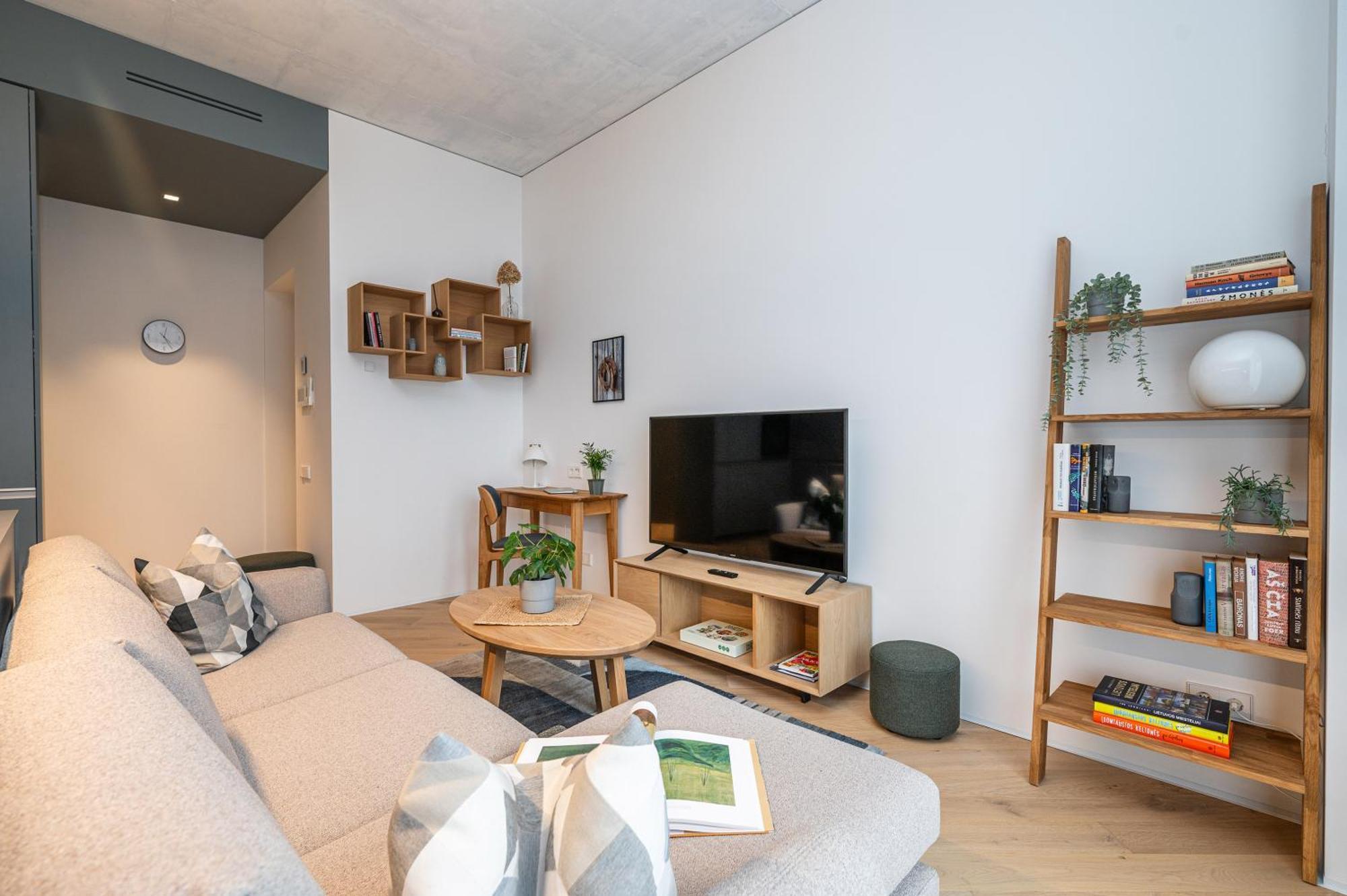 Apartament Cohost I Garage Parking Included, Spacious, Lovely W-balcony At Paupys Wilno